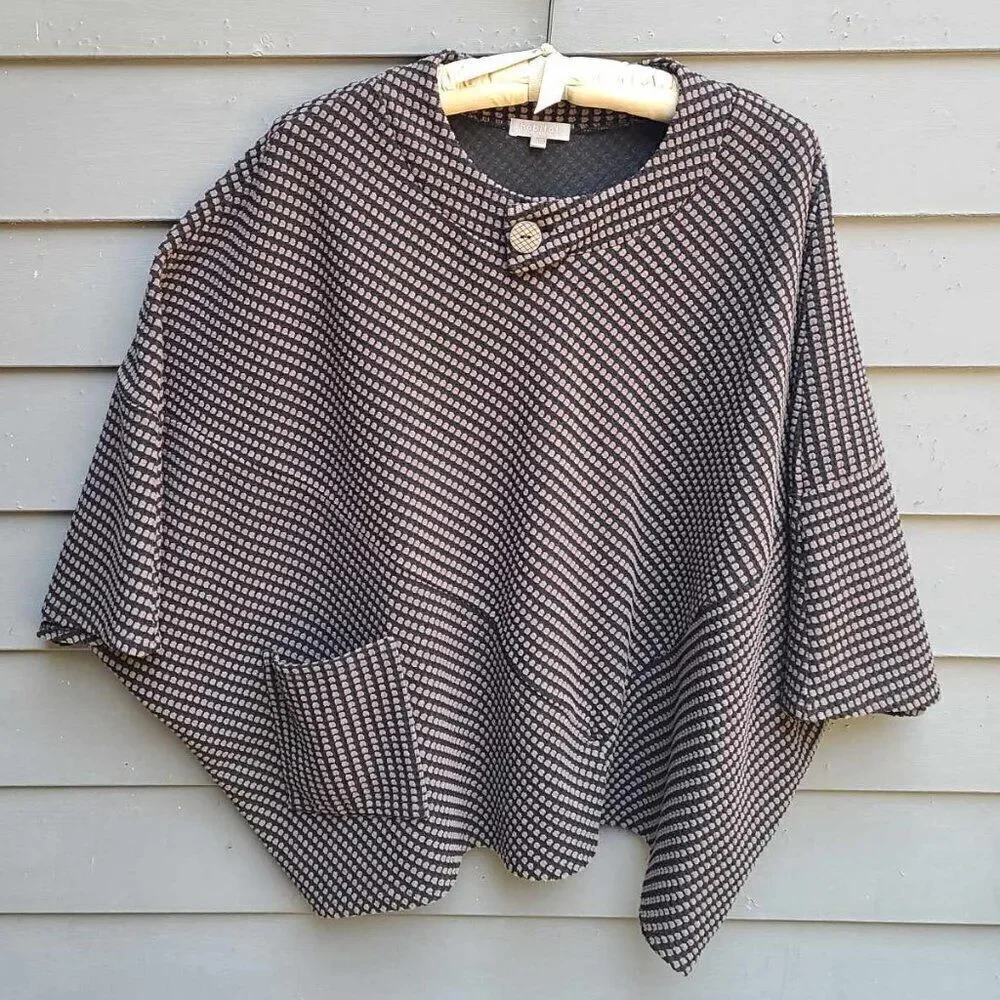 Habitat Black Gray Knit Poncho Sweater size Large